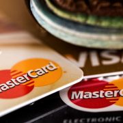 Cuántas tarjetas de crédito conviene tener